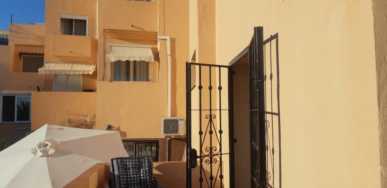 Cozy Rooms In Terraced House Fuengirola Exterior photo